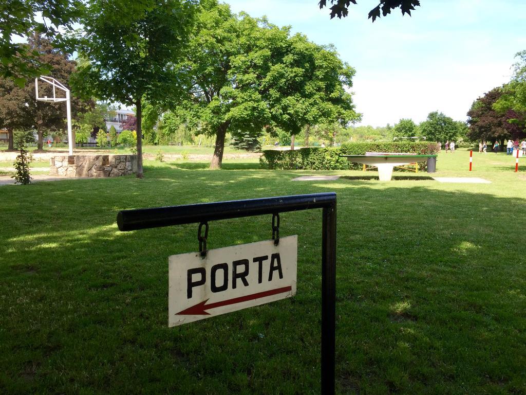 Kosztolányi Apartmanház Balatonfüred Esterno foto